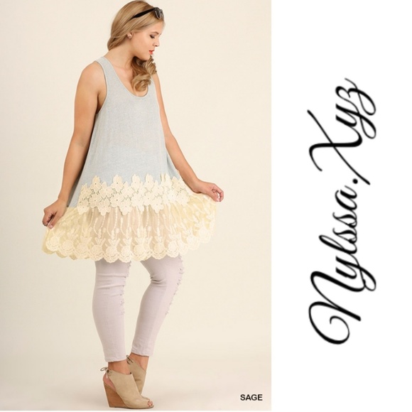 Sleeveless Racerback Floral Lace Top - Picture 2 of 3